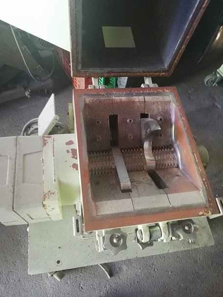 松井製作所製粉砕機の詳細画像｜4枚目