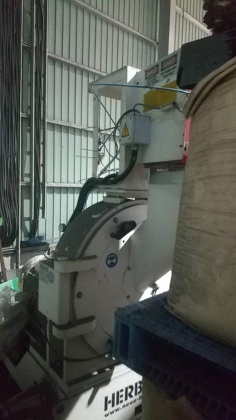 ドイツ製粉砕機の詳細画像|2枚目