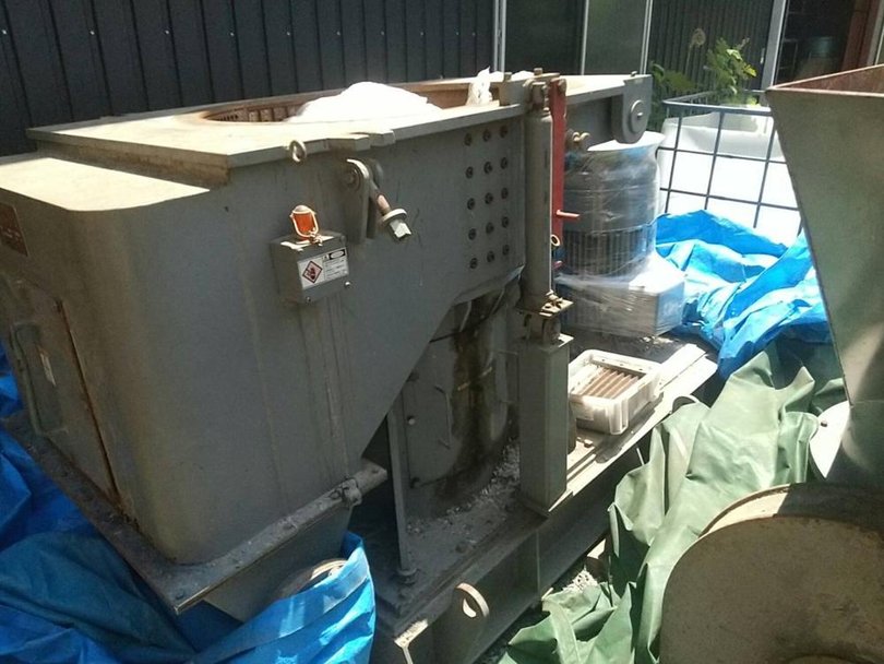 オリエント製粉砕機の詳細画像｜2枚目