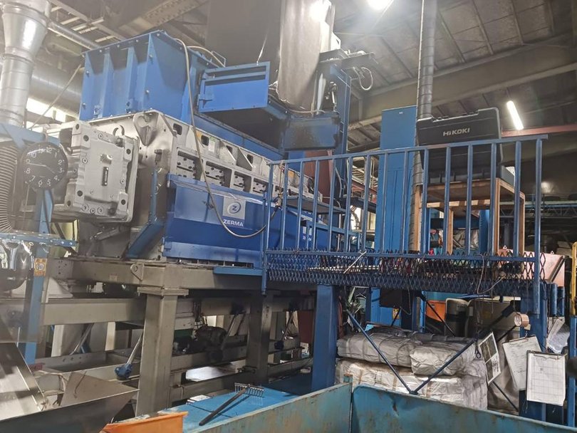 ドイツ製粉砕機の詳細画像|1枚目