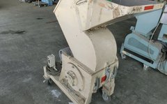 ダイコー精機製粉砕機のサムネイル