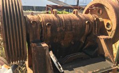 西村鉄工所製破砕機のサムネイル