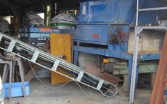 大原鉄工所製粉砕機のサムネイル