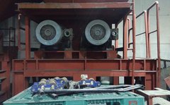新居浜鐵工所製粉砕機のサムネイル